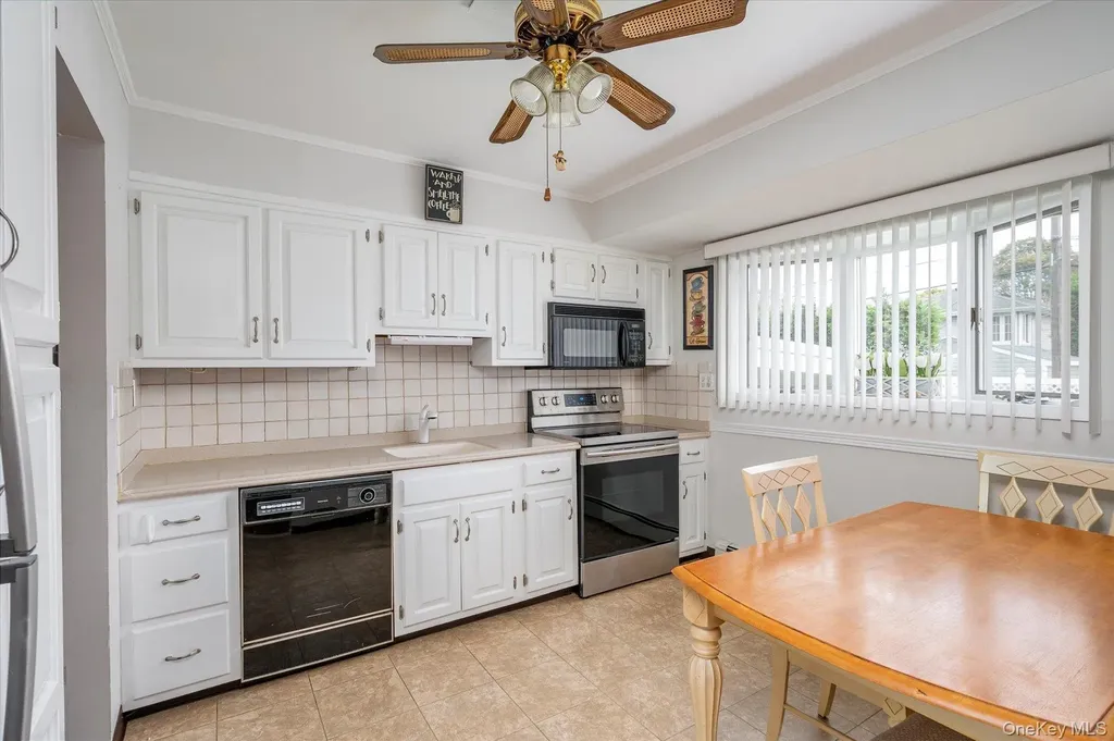 6 David Drive Farmingdale NY 11735