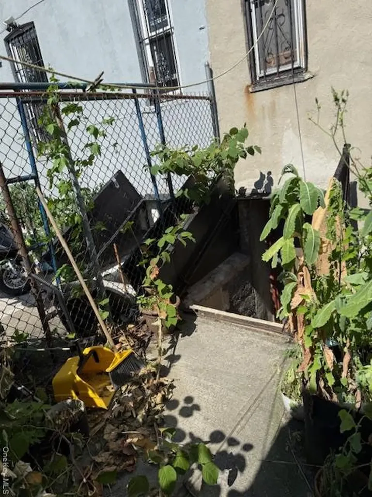 618 Elton Street Brooklyn NY 11208