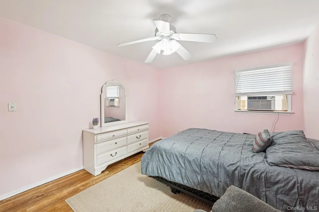 9 Princeton Drive Plainview NY 11803