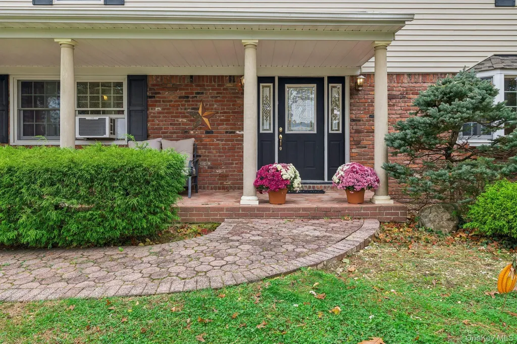 9 Princeton Drive Plainview NY 11803