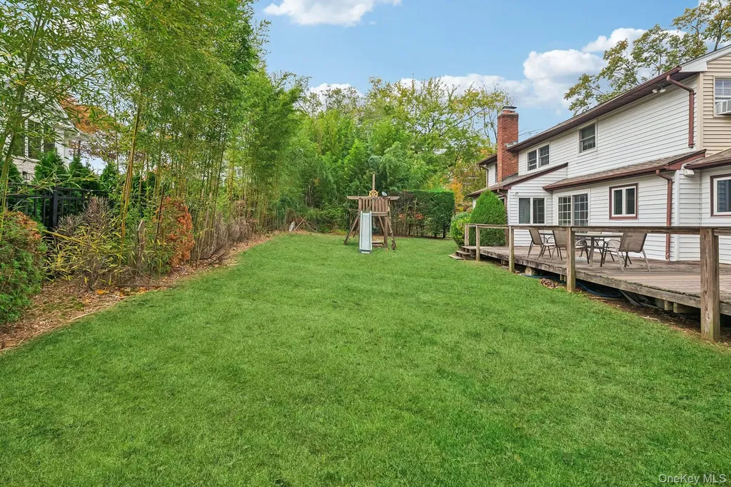 9 Princeton Drive Plainview NY 11803
