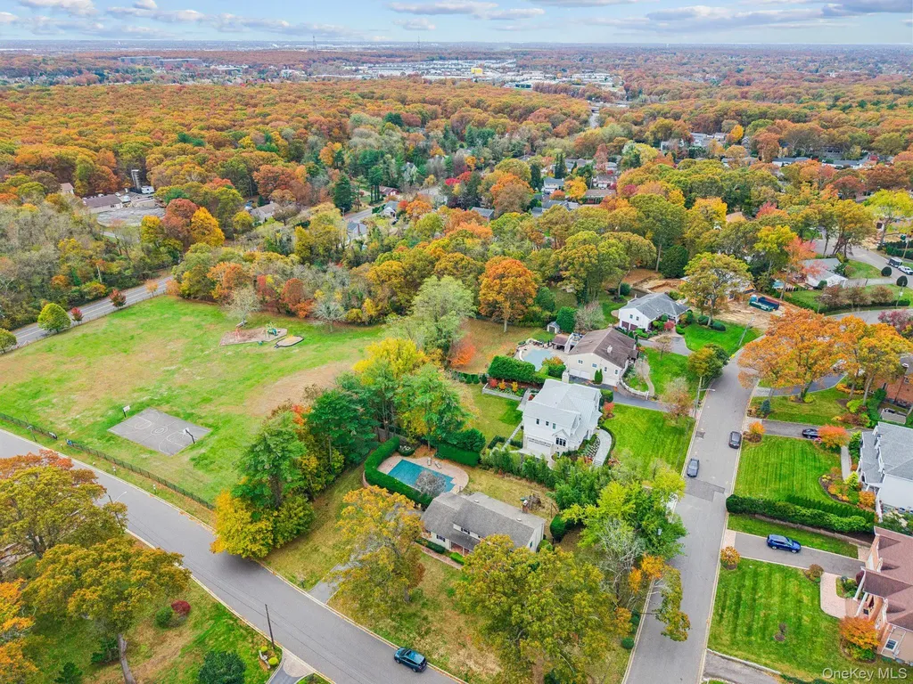 9 Princeton Drive Plainview NY 11803
