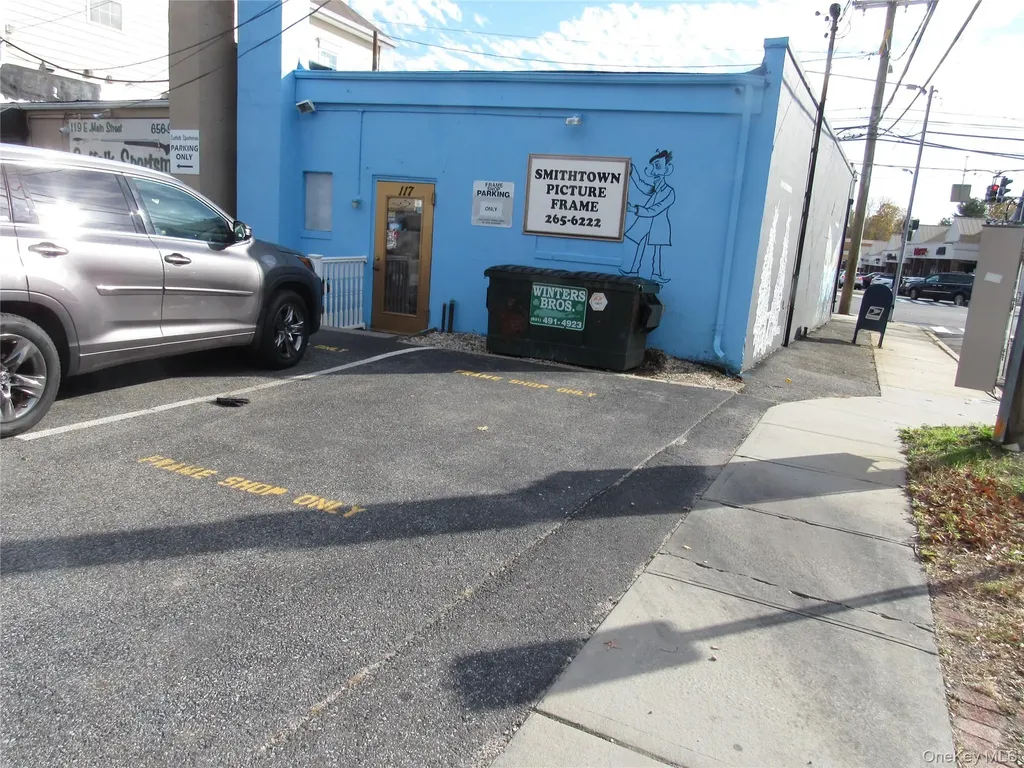 117 E Main Street Smithtown NY 11787