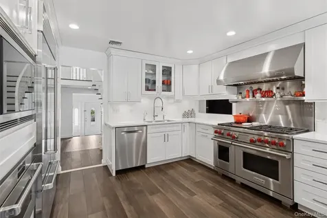 2631 Rachel Street Bellmore NY 11710