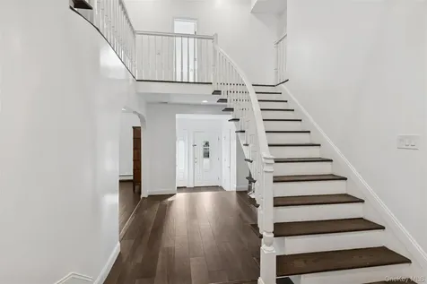 2631 Rachel Street Bellmore NY 11710