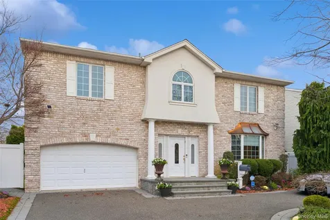 2631 Rachel Street Bellmore NY 11710