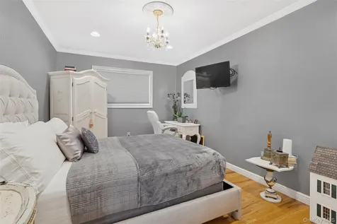 2631 Rachel Street Bellmore NY 11710