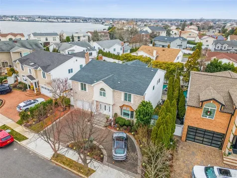 2631 Rachel Street Bellmore NY 11710