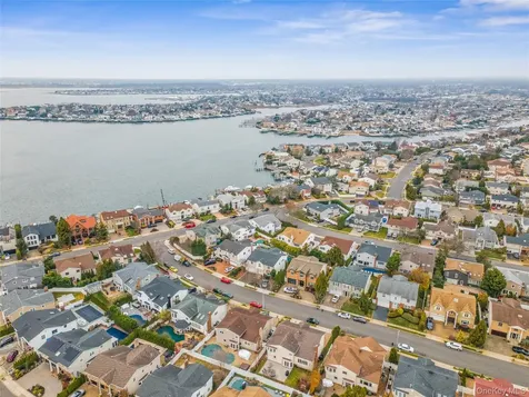 2631 Rachel Street Bellmore NY 11710