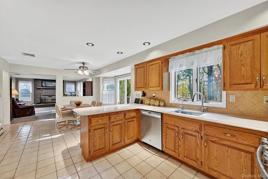 6 Phillips Drive Stony Point NY 10980