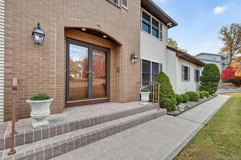 6 Phillips Drive Stony Point NY 10980