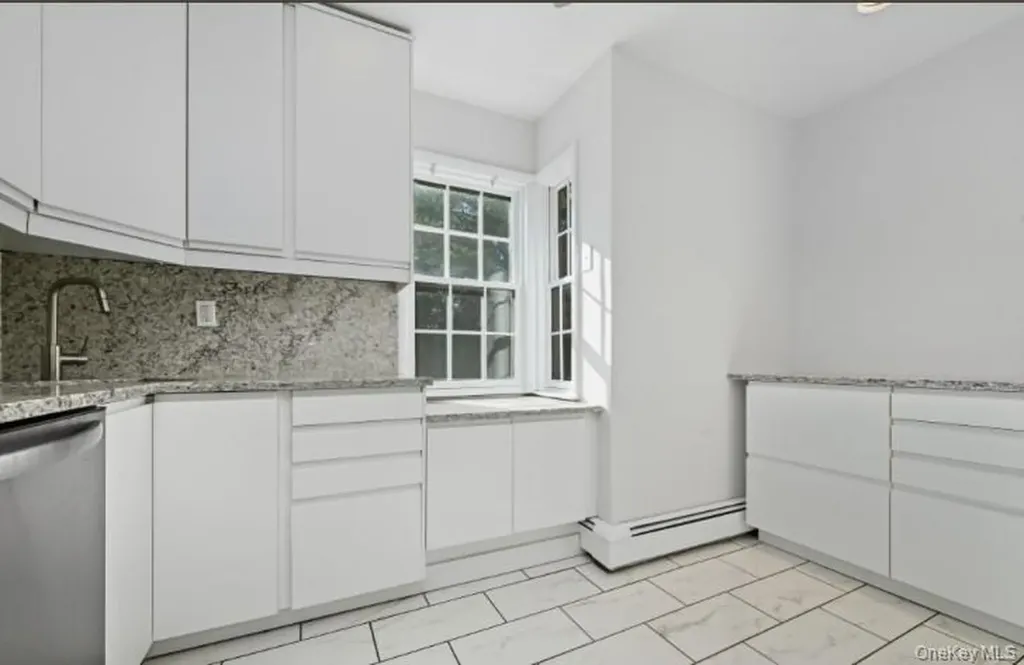14-14 Bonnie Bayside NY 11360
