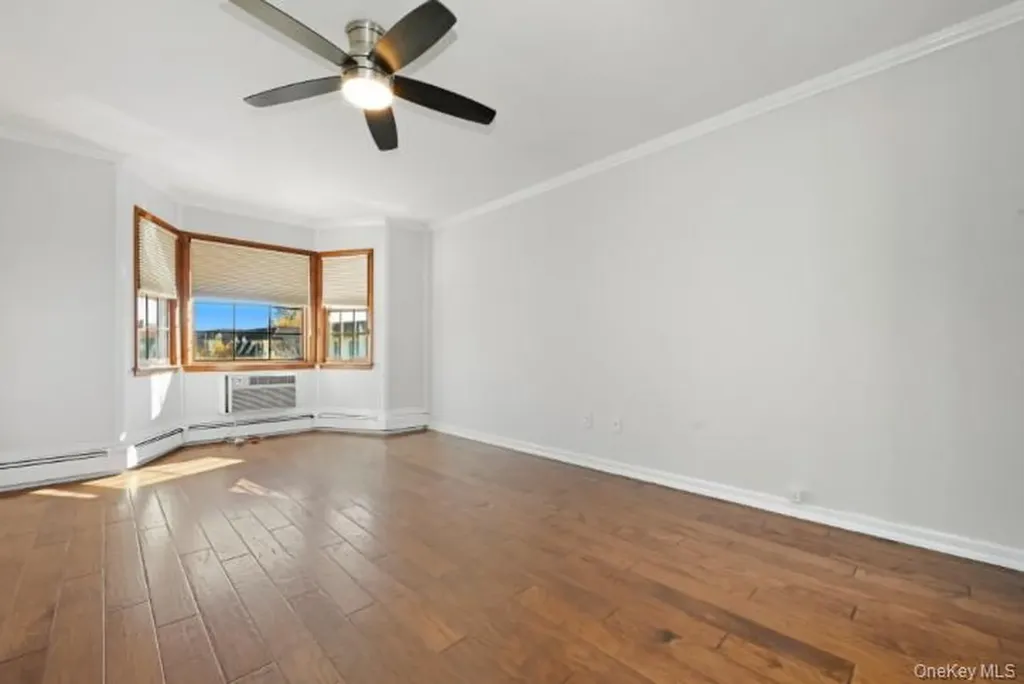 14-14 Bonnie Bayside NY 11360