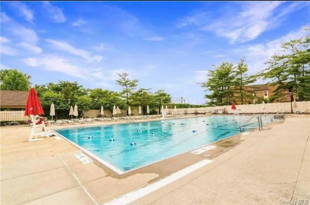 14-14 Bonnie Bayside NY 11360