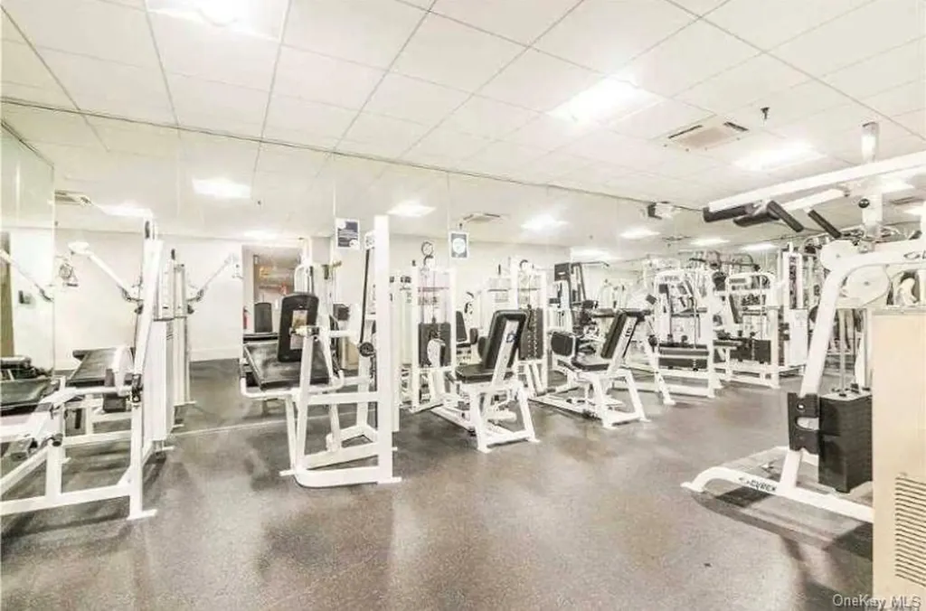 14-14 Bonnie Bayside NY 11360