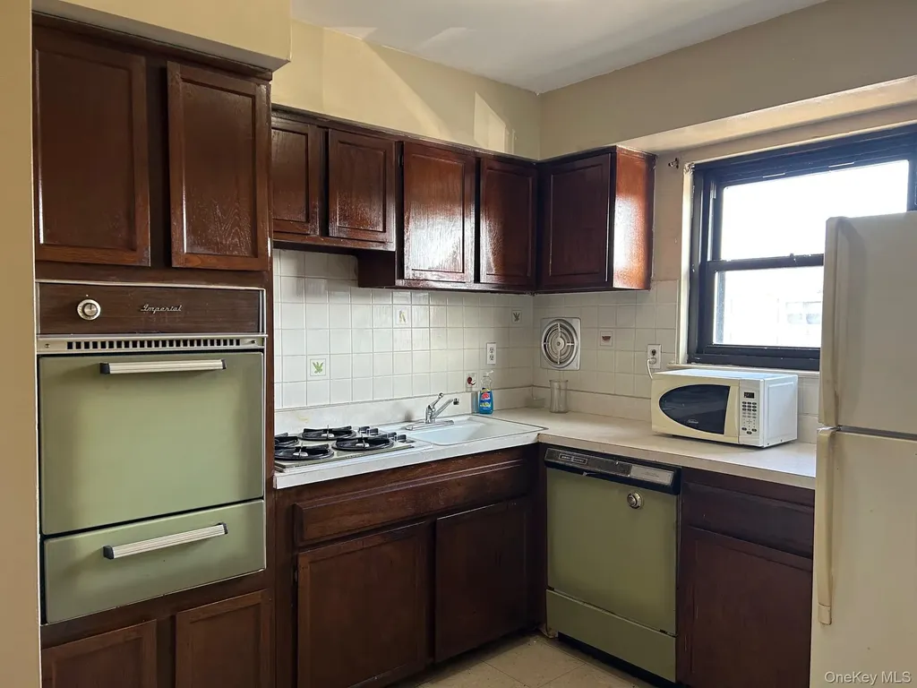 68 Sneden Place Spring Valley NY 10977