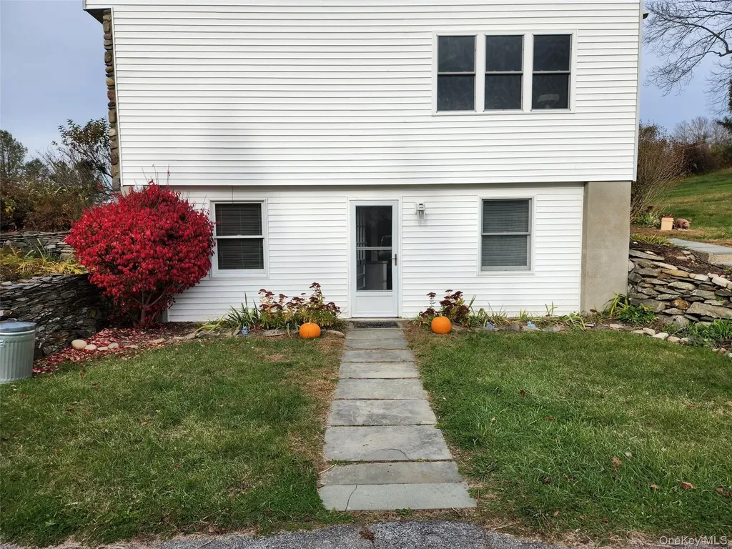 12 Traver Road Staatsburg NY 12580