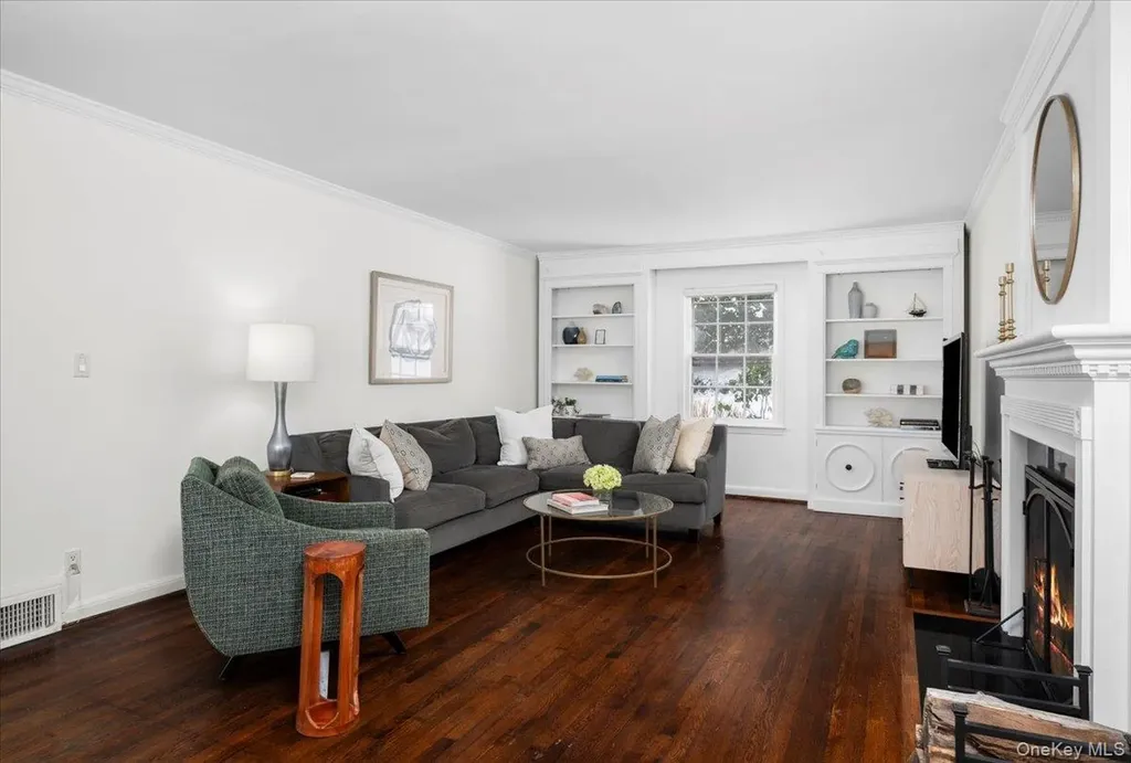 25 Bonnie Way Larchmont NY 10538