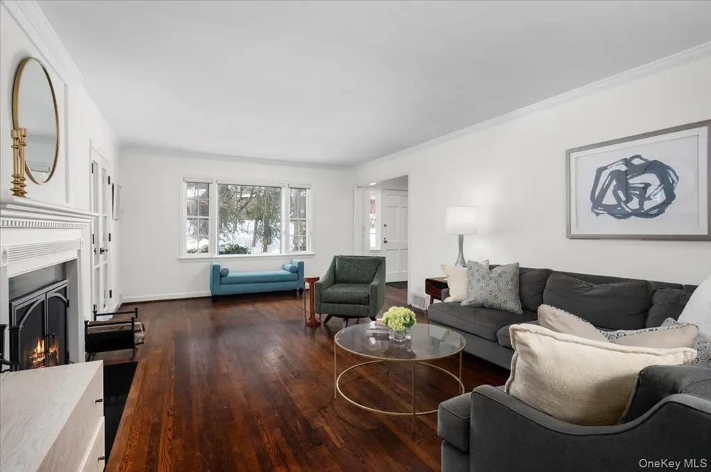 25 Bonnie Way Larchmont NY 10538