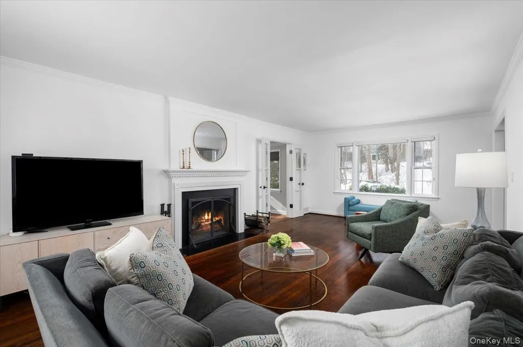 25 Bonnie Way Larchmont NY 10538