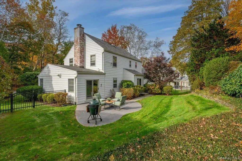 25 Bonnie Way Larchmont NY 10538