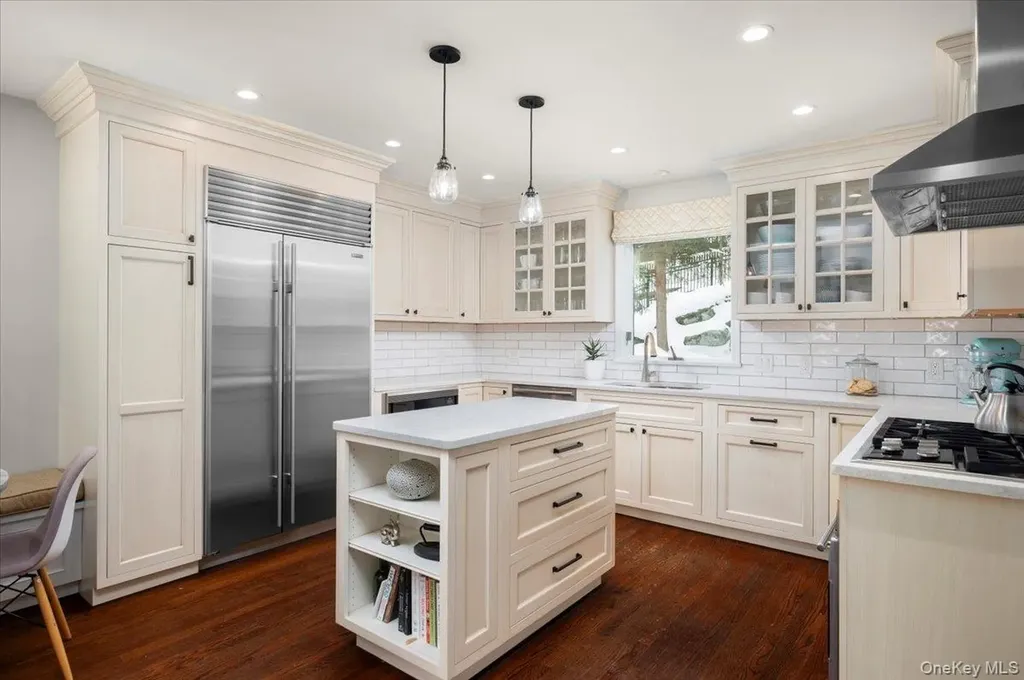 25 Bonnie Way Larchmont NY 10538