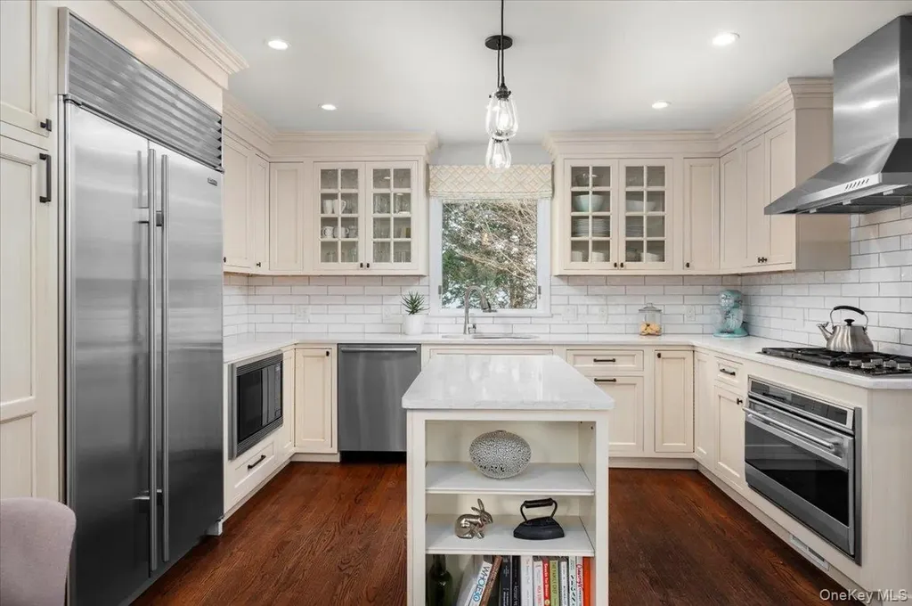25 Bonnie Way Larchmont NY 10538