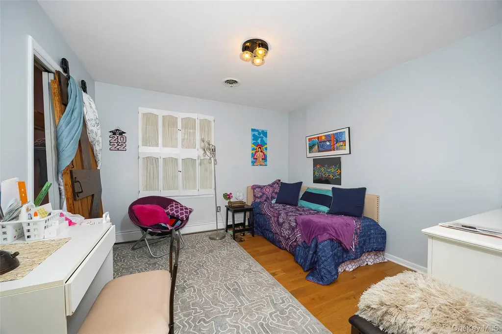 21 Walnut Hill Road Poughkeepsie NY 12603