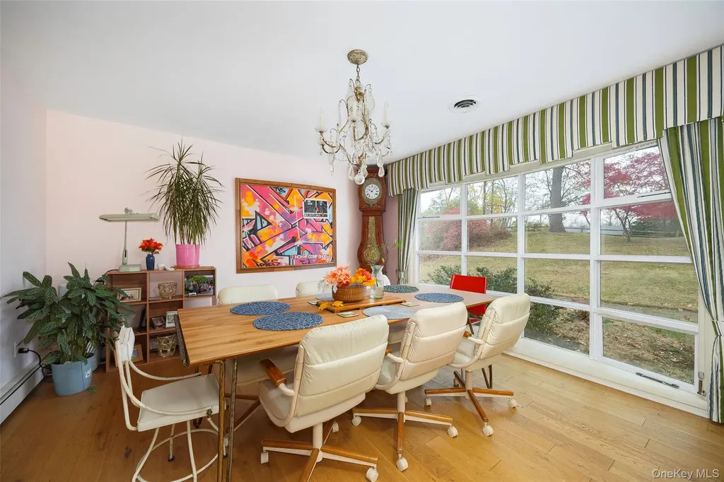 21 Walnut Hill Road Poughkeepsie NY 12603