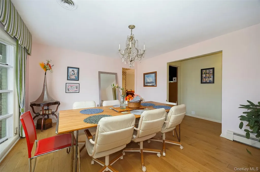 21 Walnut Hill Road Poughkeepsie NY 12603