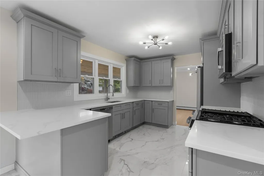 9 Randall Heights Middletown NY 10940