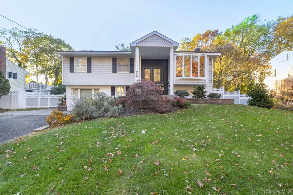190 Northern Boulevard Saint James NY 11780