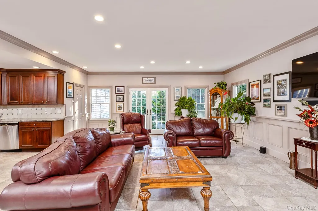 190 Northern Boulevard Saint James NY 11780