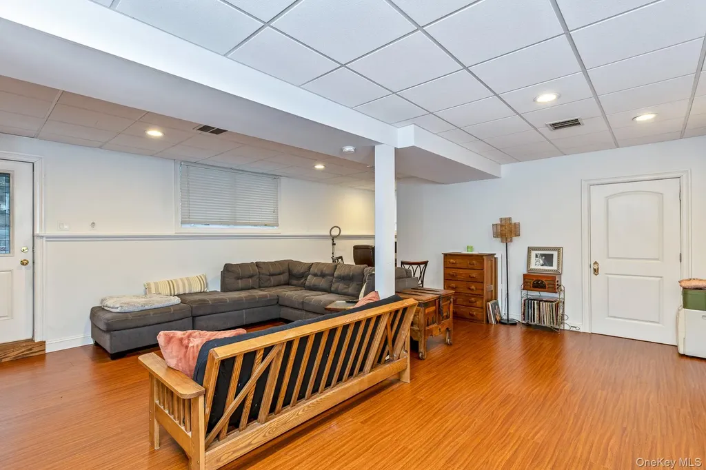 190 Northern Boulevard Saint James NY 11780