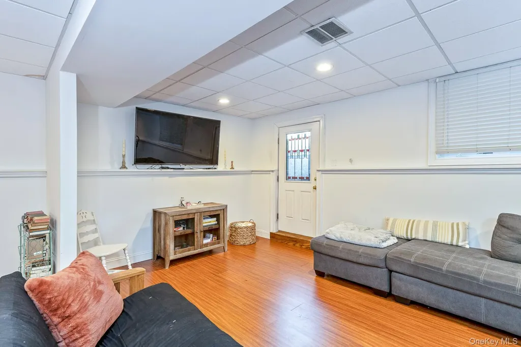 190 Northern Boulevard Saint James NY 11780