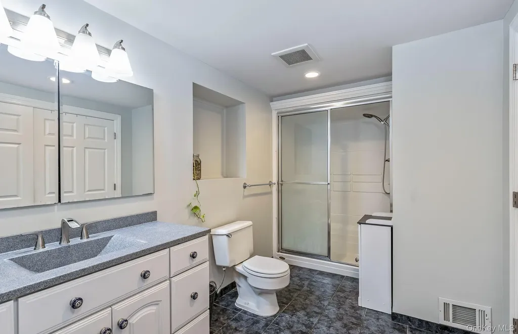190 Northern Boulevard Saint James NY 11780