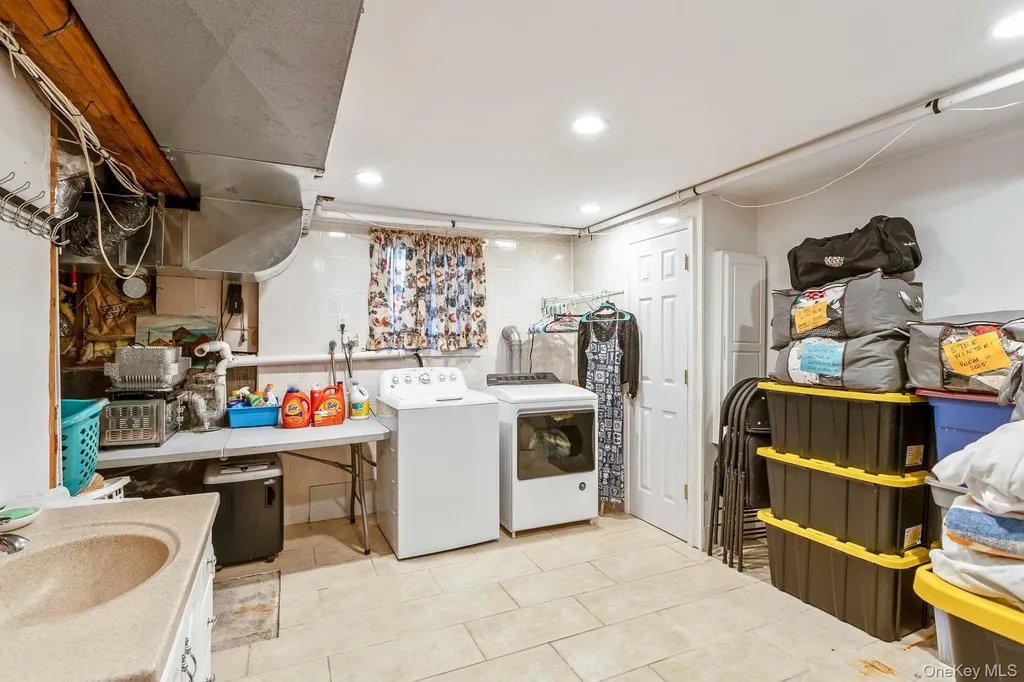 190 Northern Boulevard Saint James NY 11780