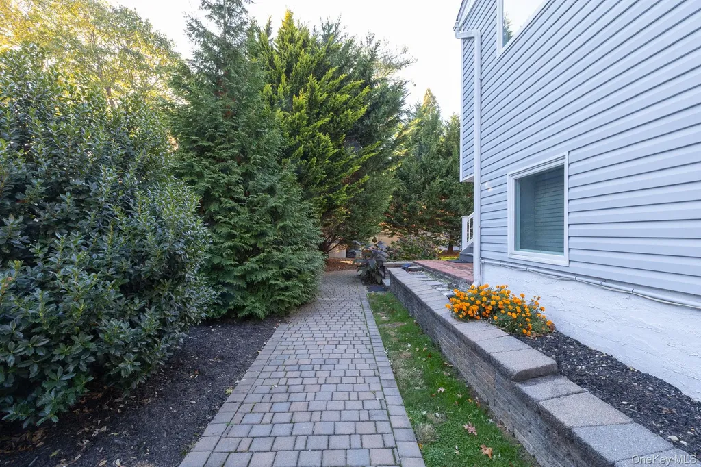 190 Northern Boulevard Saint James NY 11780