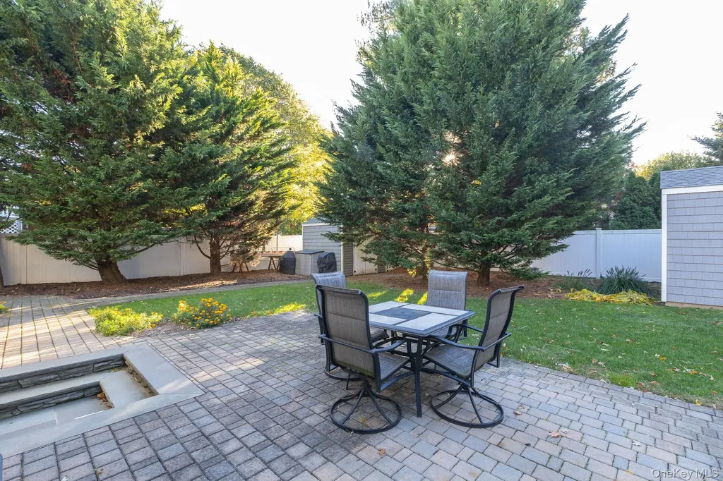 190 Northern Boulevard Saint James NY 11780