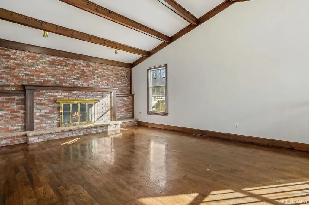15 Milano Drive Poughkeepsie NY 12603