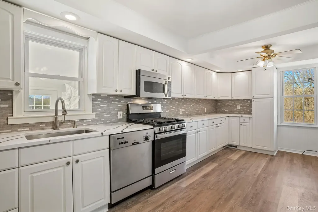 15 Milano Drive Poughkeepsie NY 12603