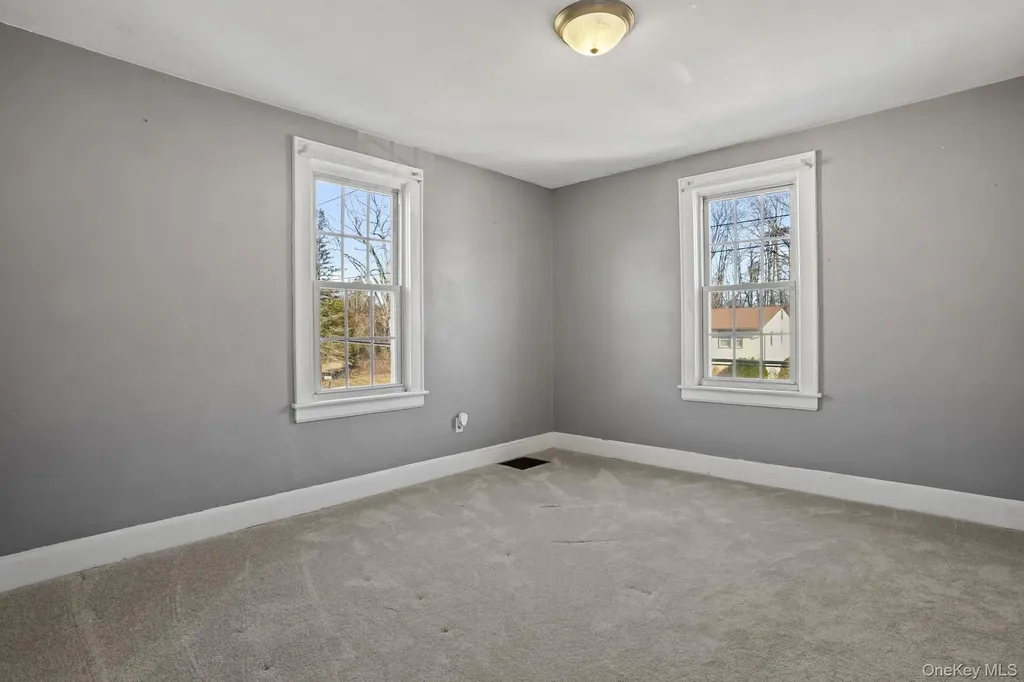 15 Milano Drive Poughkeepsie NY 12603