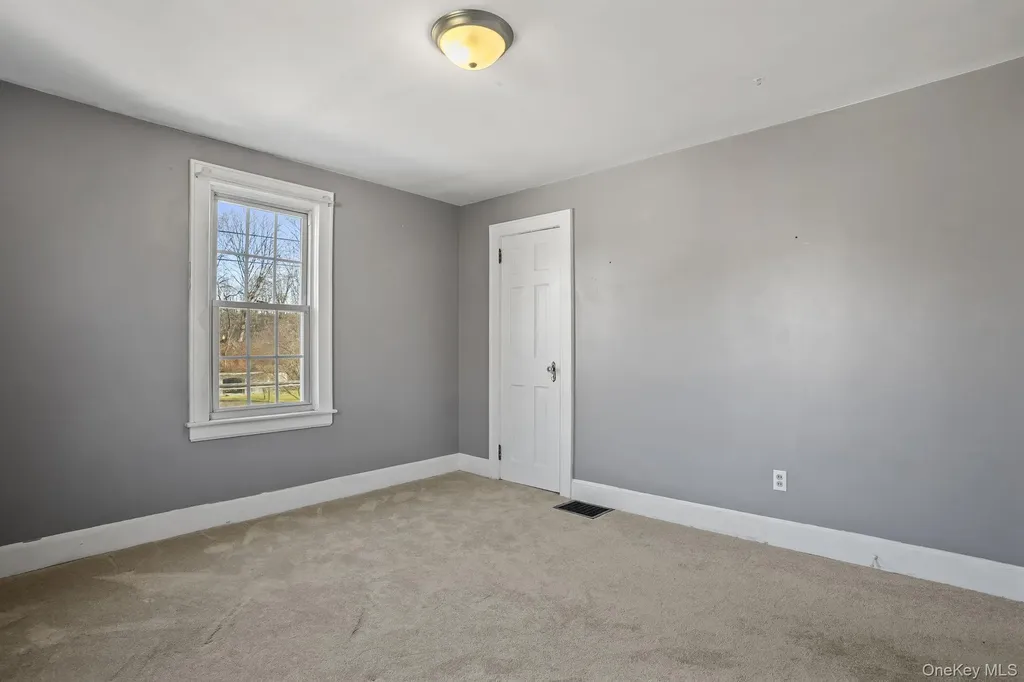 15 Milano Drive Poughkeepsie NY 12603