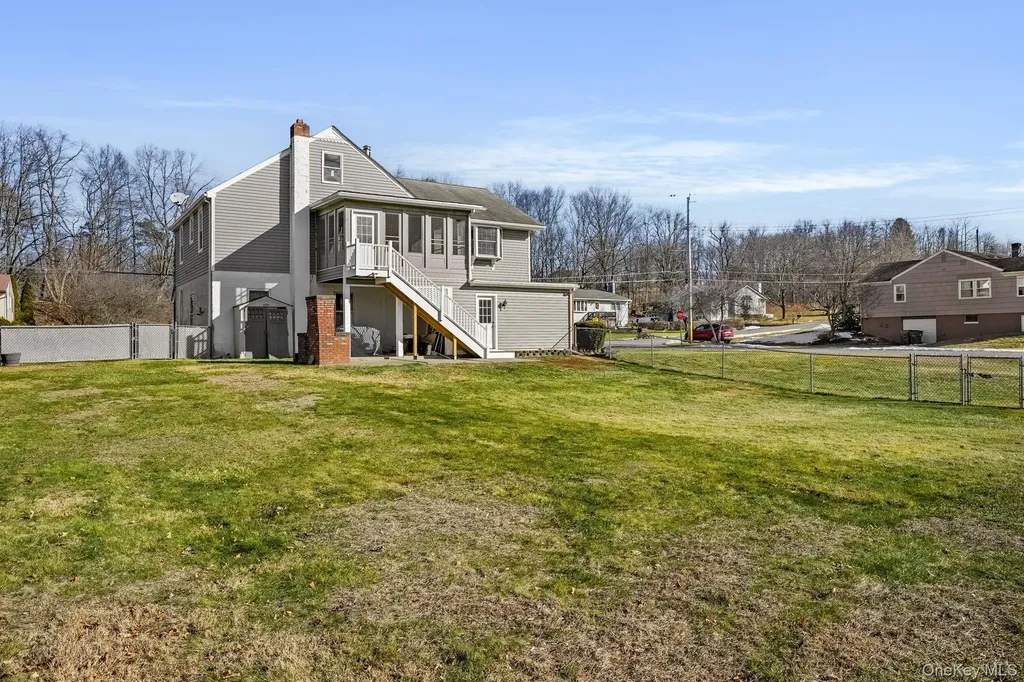 15 Milano Drive Poughkeepsie NY 12603