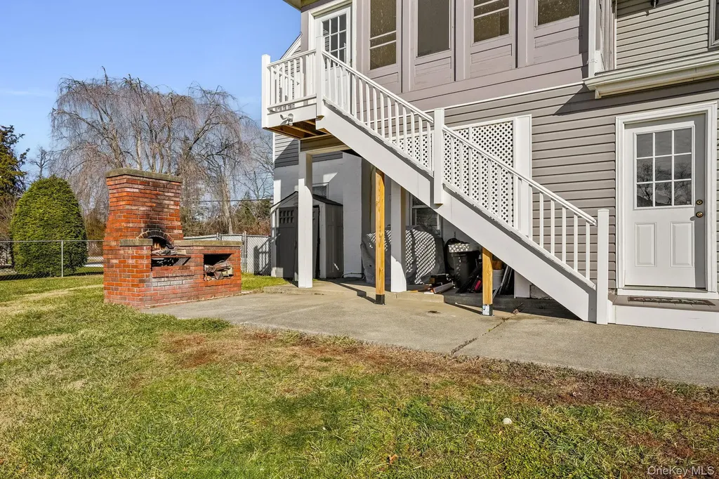 15 Milano Drive Poughkeepsie NY 12603