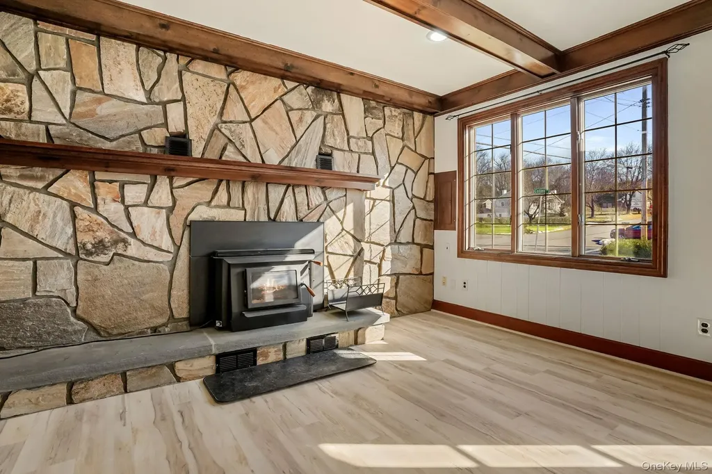 15 Milano Drive Poughkeepsie NY 12603