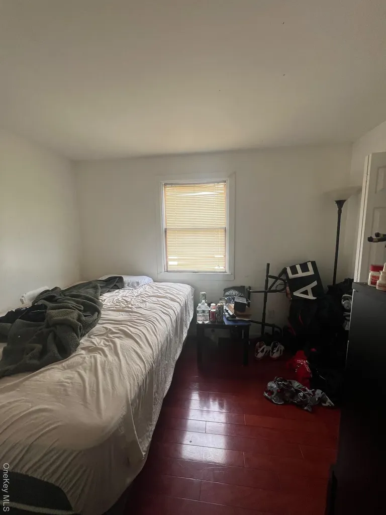 240 Oakley Avenue Hempstead NY 11003