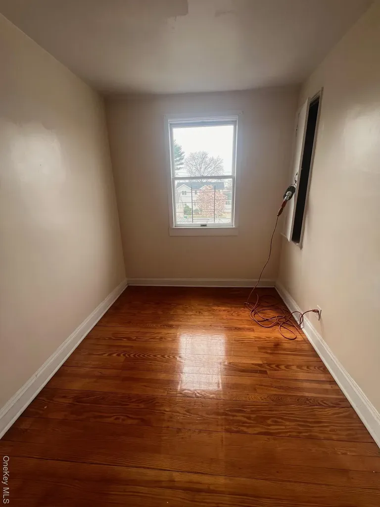 240 Oakley Avenue Hempstead NY 11003