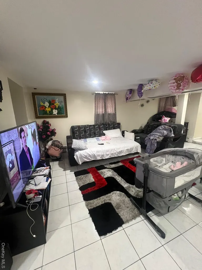 240 Oakley Avenue Hempstead NY 11003