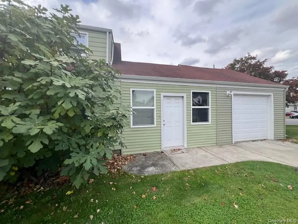 432 Herricks Road Mineola NY 11501